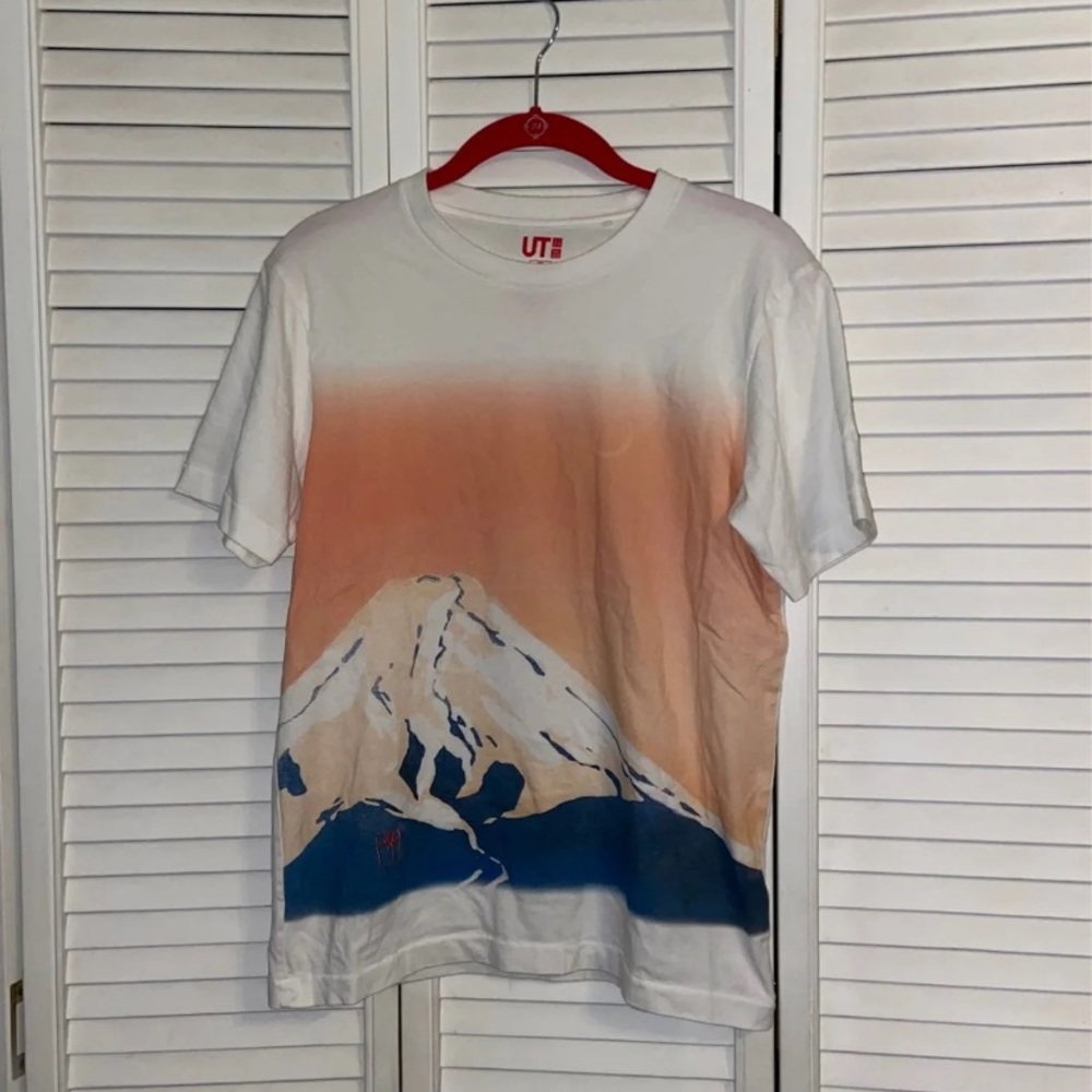 Uniqlo T-Shirt